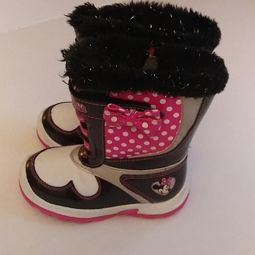 Toddler minnie mouse size 9 snow boots like new
